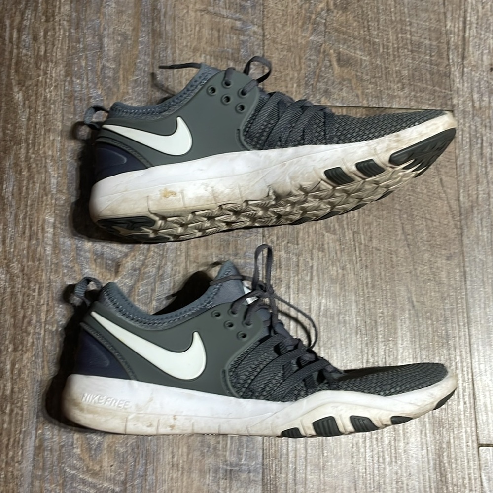 Nike Free TR 7 Running Shoes Athletic Sneakers - Picture 4 of 7